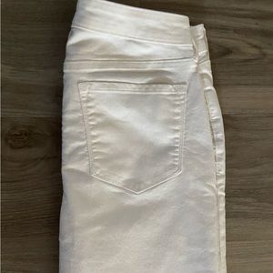 Old Navy White Skinny Jeans